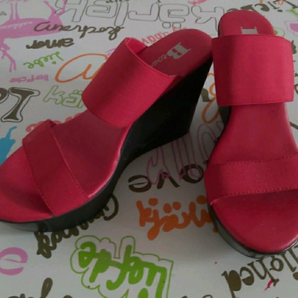 Brown Wedges - Picture 2 of 4